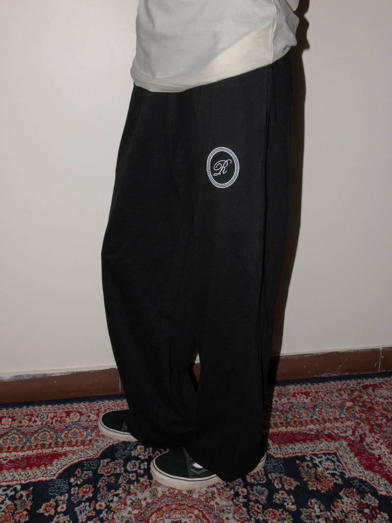 BLACK EVERYDAY SWEATPANT