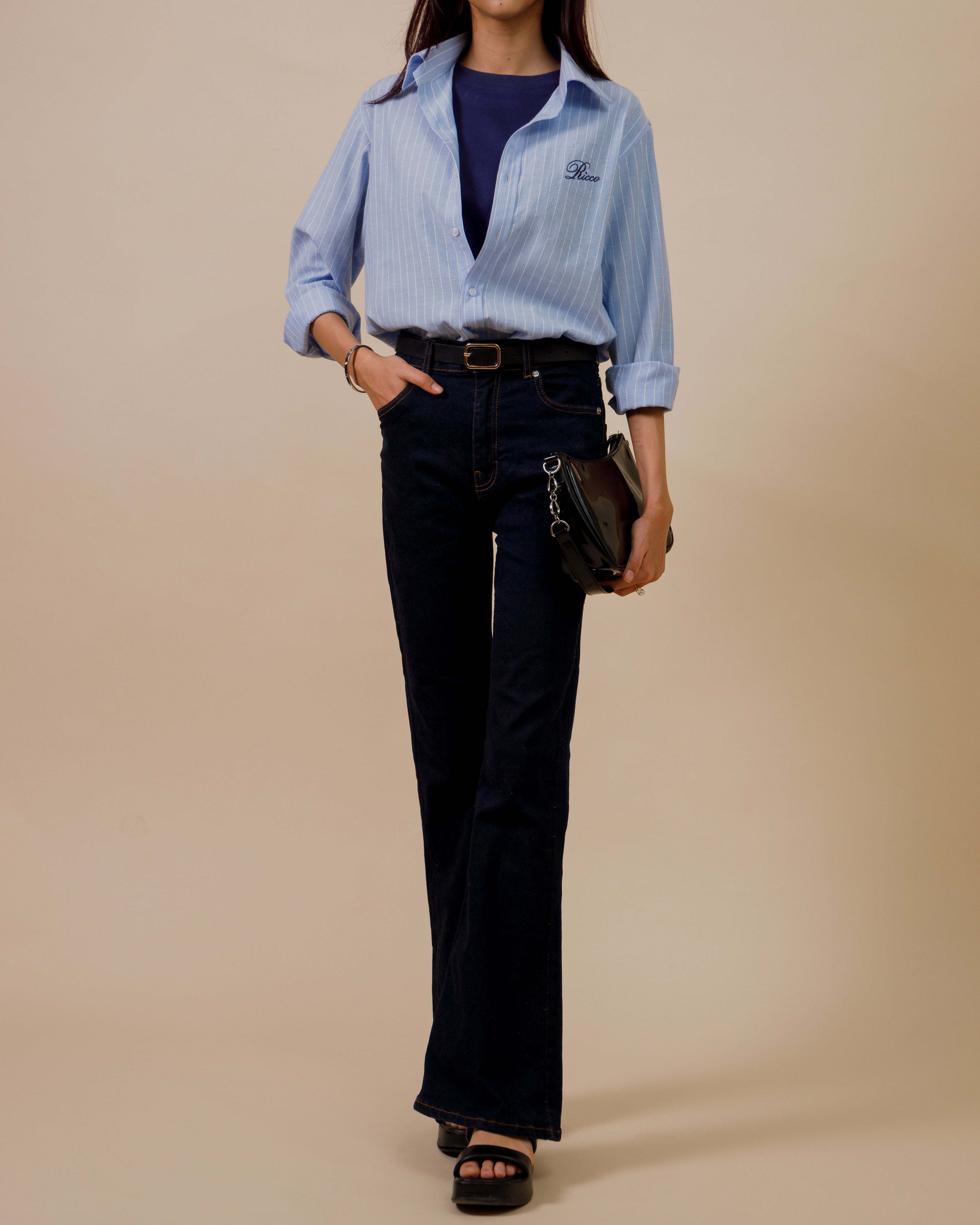 SKYLINE BUTTON DOWN