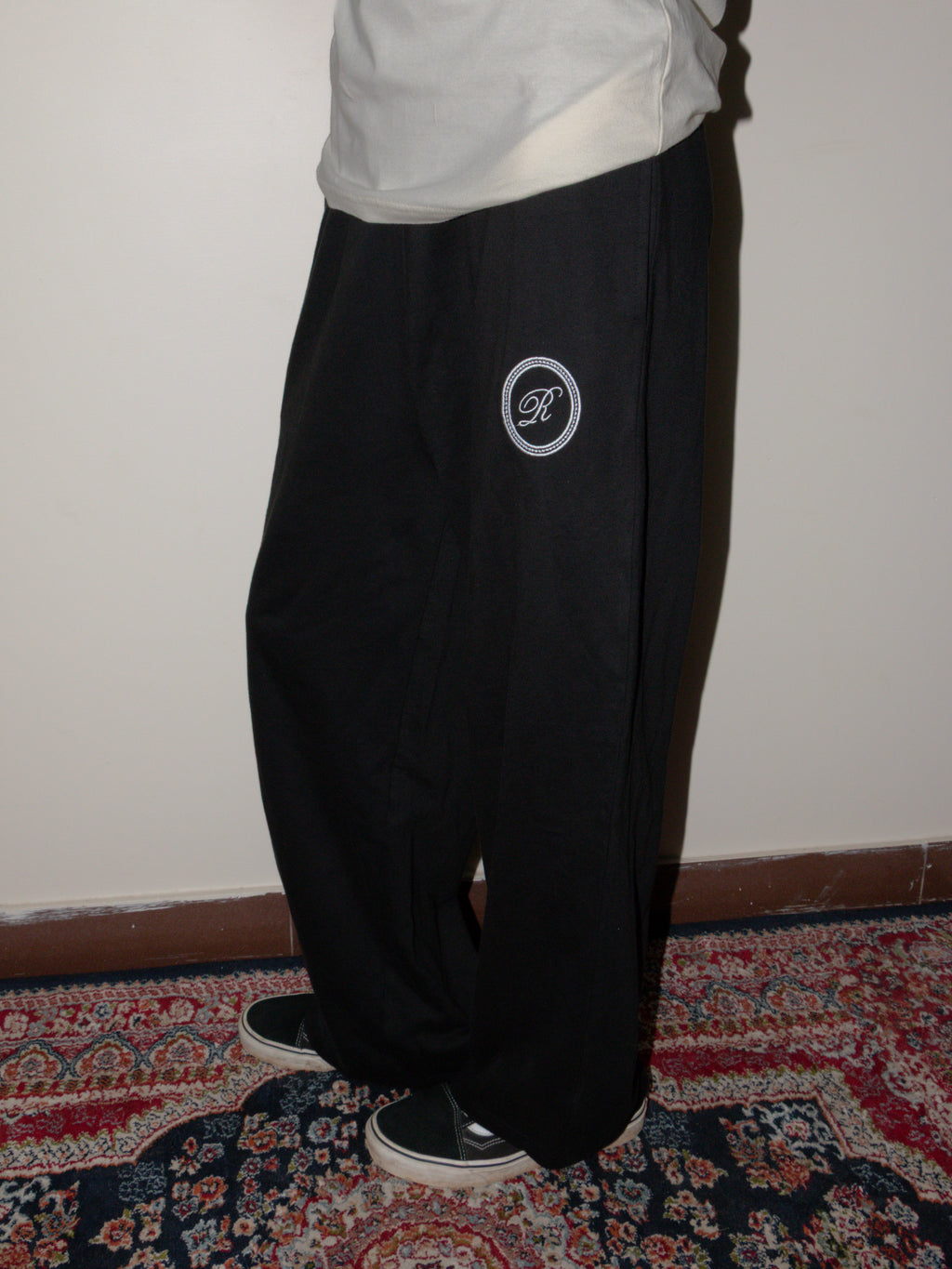 BLACK EVERYDAY SWEATPANT